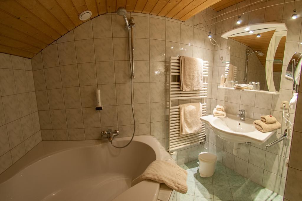 Pension Alwin Lech am Arlberg Zimmer foto