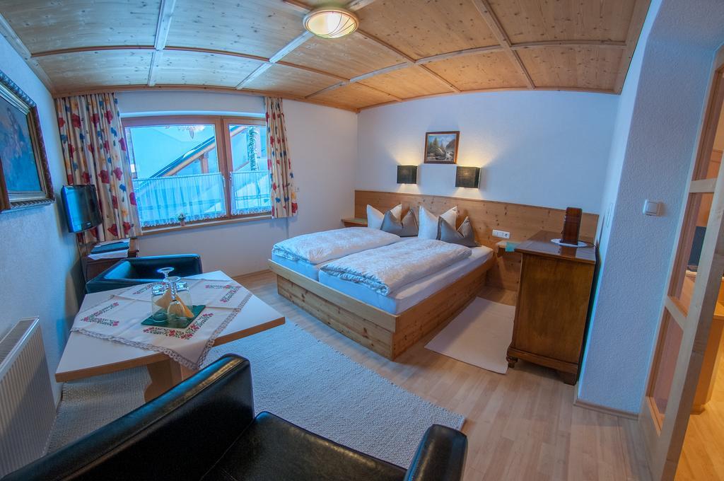 Pension Alwin Lech am Arlberg Zimmer foto