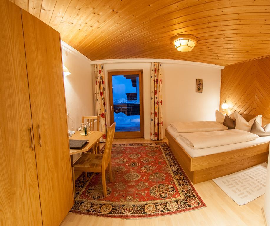 Pension Alwin Lech am Arlberg Zimmer foto