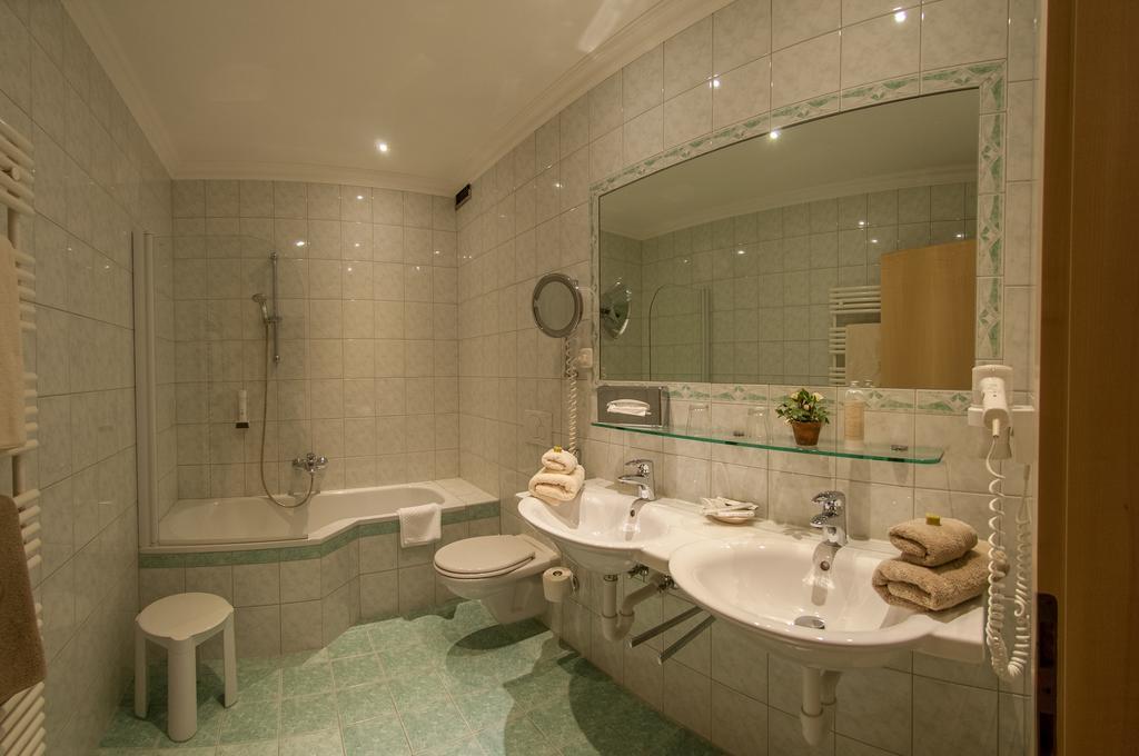 Pension Alwin Lech am Arlberg Zimmer foto