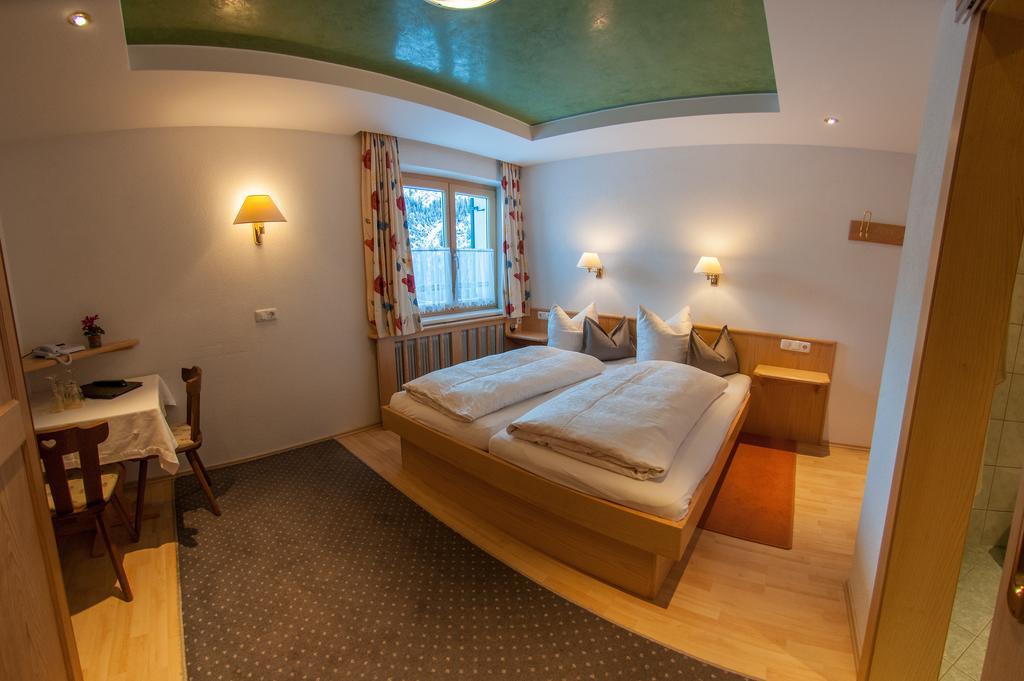 Pension Alwin Lech am Arlberg Zimmer foto