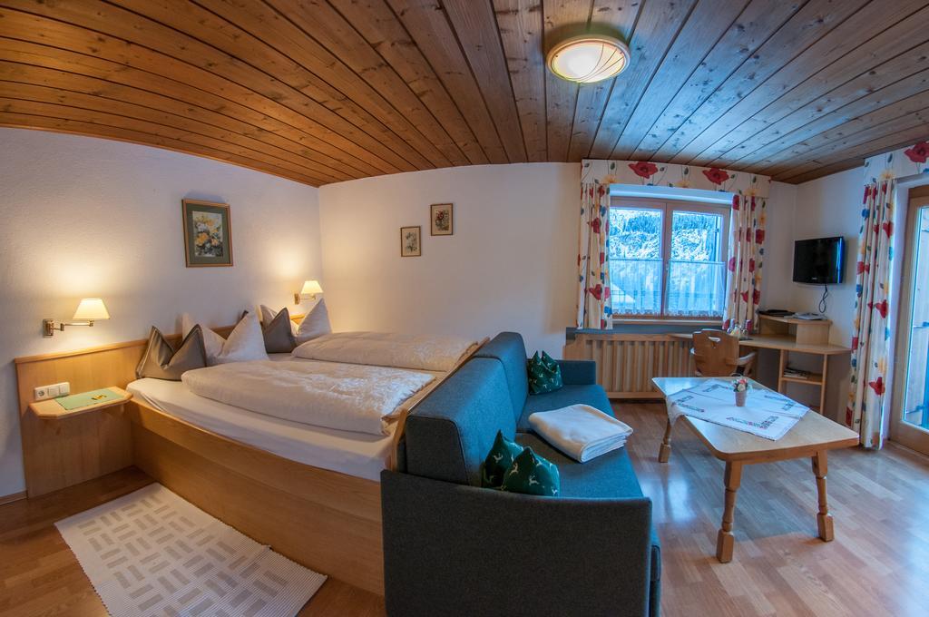 Pension Alwin Lech am Arlberg Zimmer foto