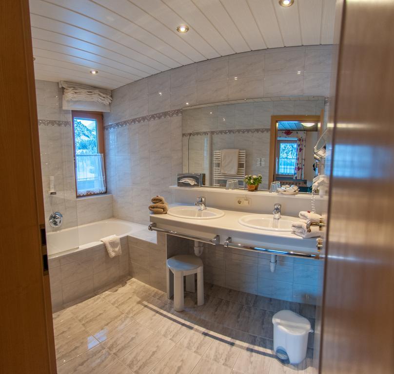 Pension Alwin Lech am Arlberg Zimmer foto