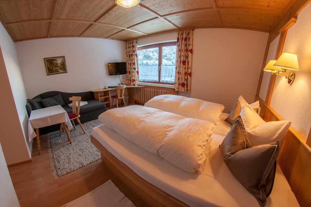 Pension Alwin Lech am Arlberg Zimmer foto
