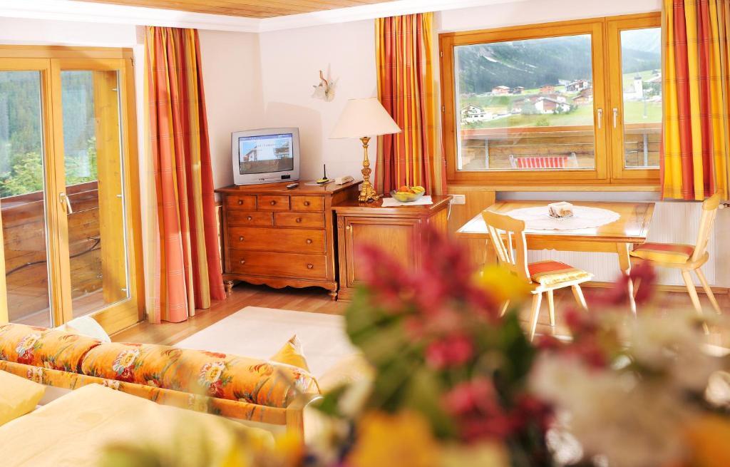 Pension Alwin Lech am Arlberg Zimmer foto