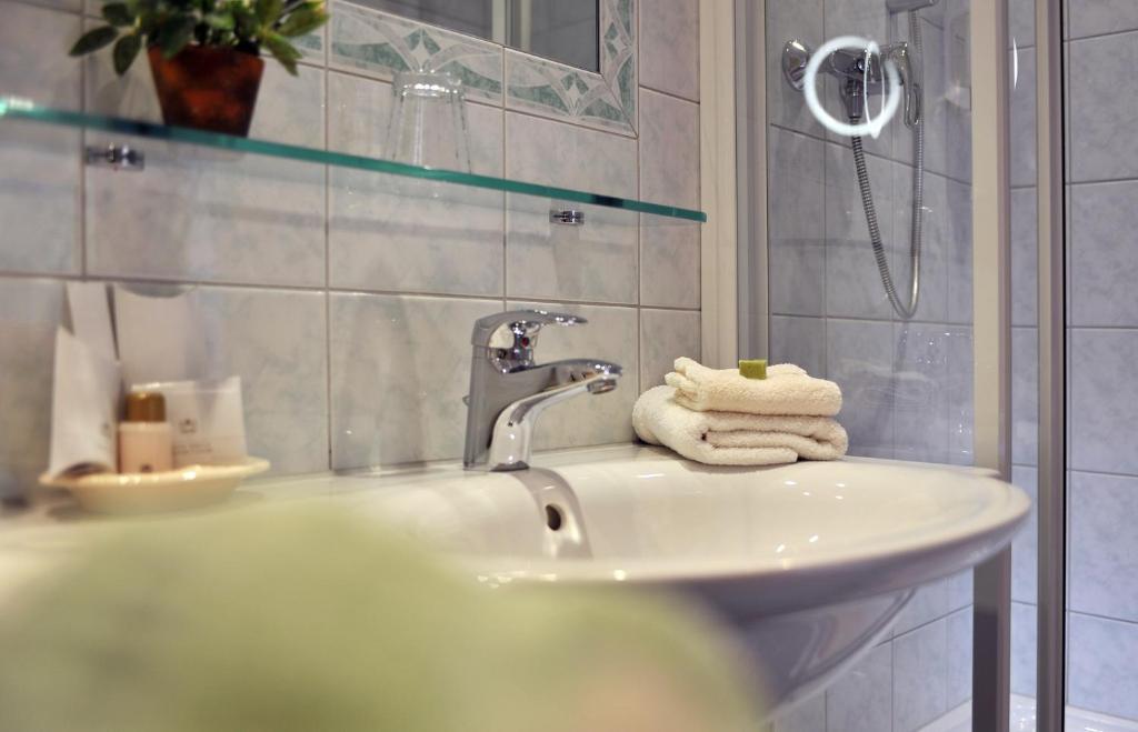 Pension Alwin Lech am Arlberg Zimmer foto